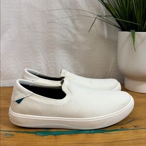 Vessi Women's 9, Waterproof Boardwalk Slip-On white